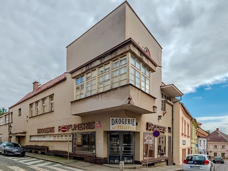 Prodej komerční nemovitosti 465 m²