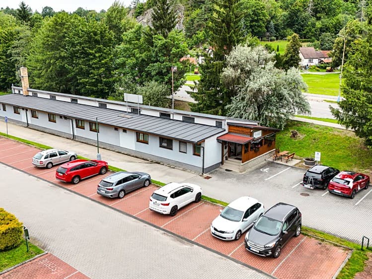 Prodej ubytovacího zařízení 370 m²