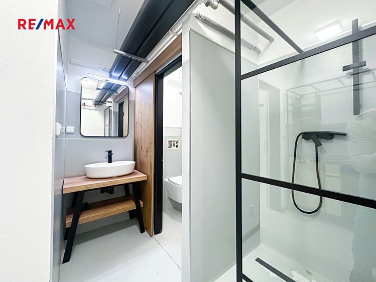 Prodej obchodního prostoru 103 m²