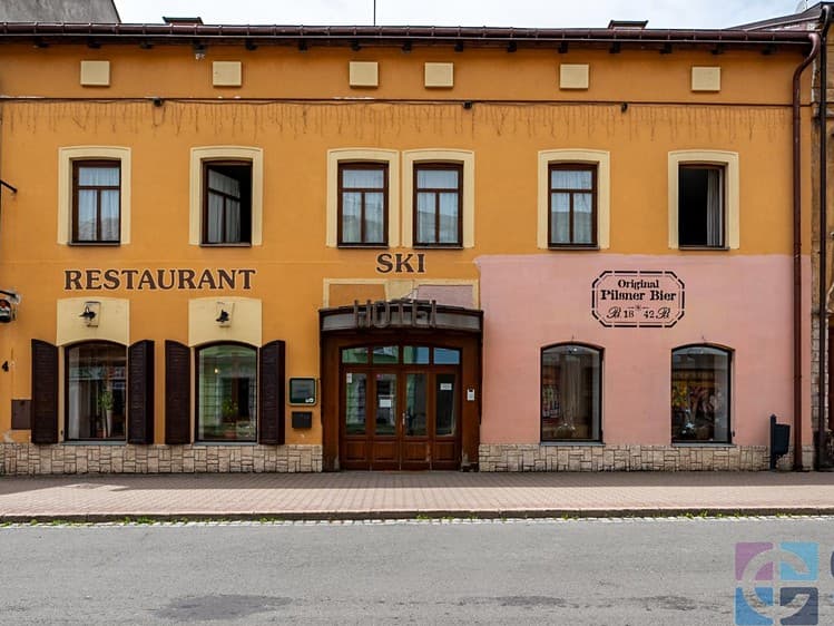 Prodej ubytovacího zařízení 1 050 m²