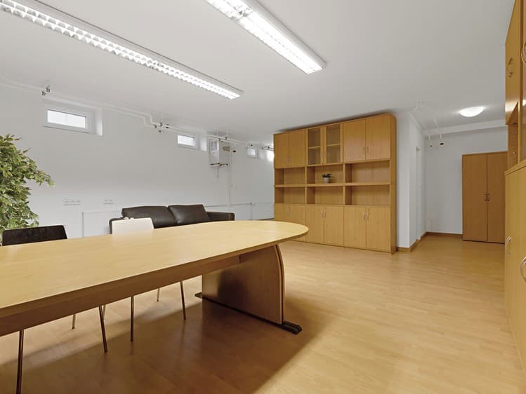 Prodej kanceláře 64 m²