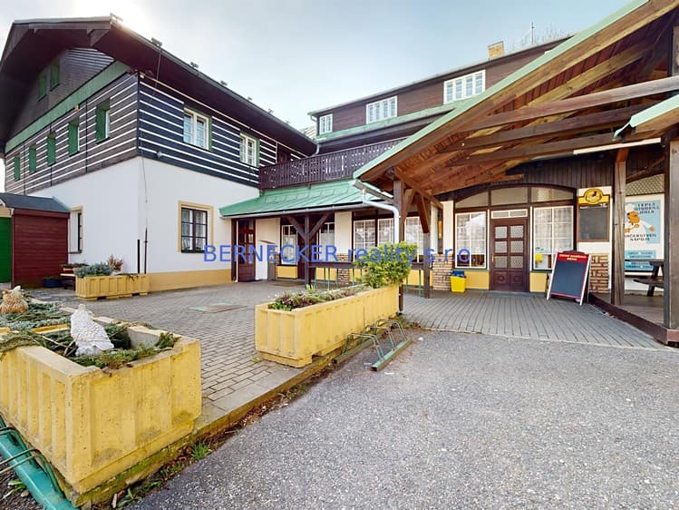 Prodej ubytovacího zařízení 2 595 m²