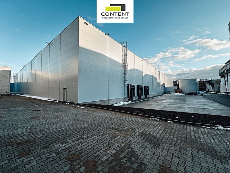 Pronájem výrobní haly, prostoru 8 000 m²