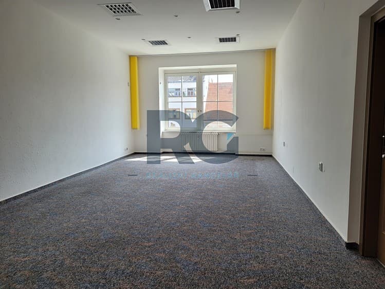 Pronájem kanceláře 38 m²