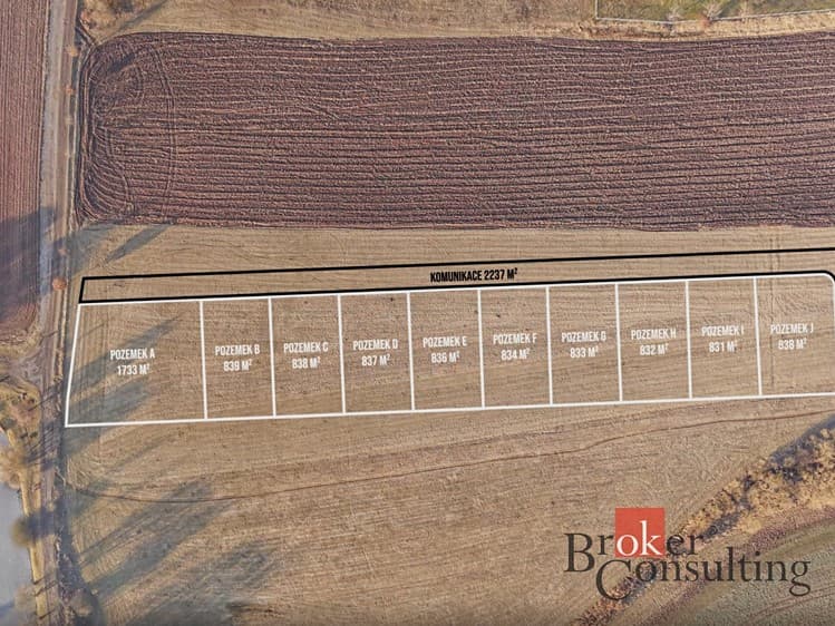 Prodej stavebního pozemku 12 377 m²