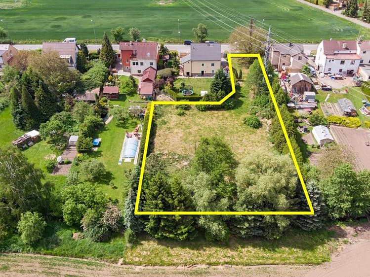 Prodej stavebního pozemku 1 929 m²