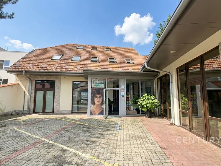 Prodej komerční nemovitosti 758 m²