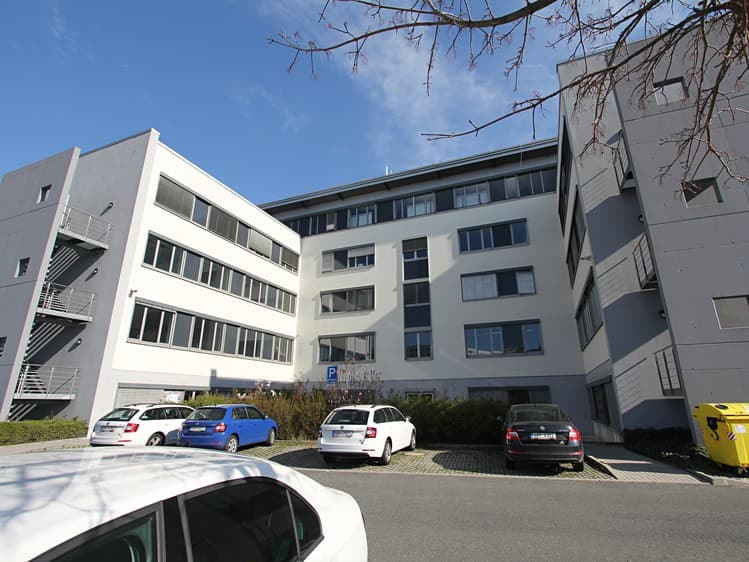 Pronájem specifického typu nemovitosti 15 m²