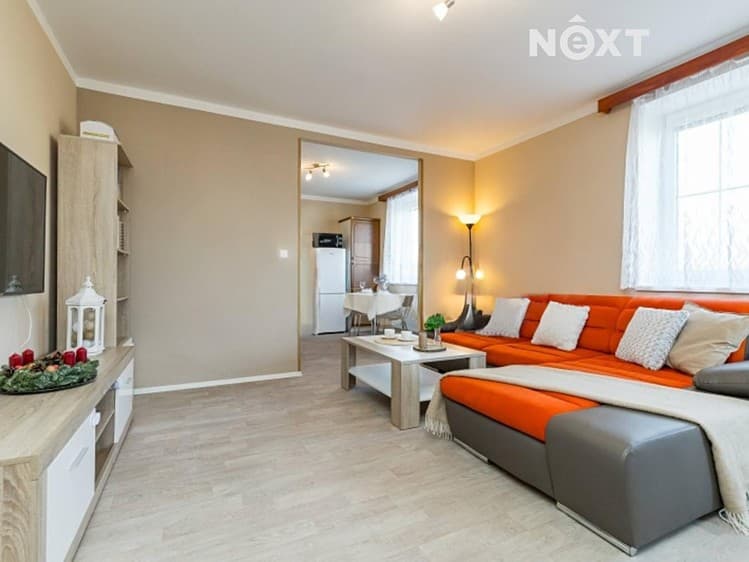 Pronájem bytu 2+1 57 m² (Jednopodlažní)