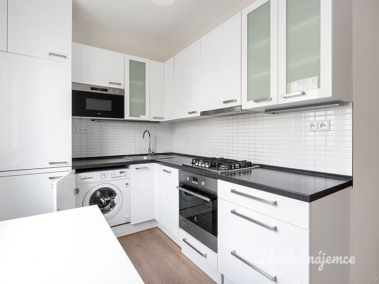 Pronájem bytu 2+1 58 m²