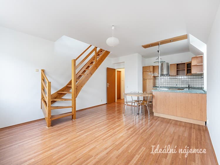 Pronájem bytu 2+kk 74 m²