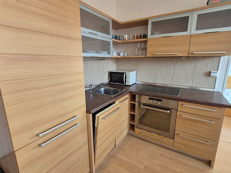 Pronájem bytu 2+kk 45 m²