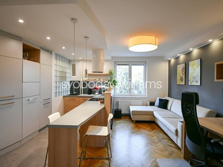 Pronájem bytu 2+kk 52 m²