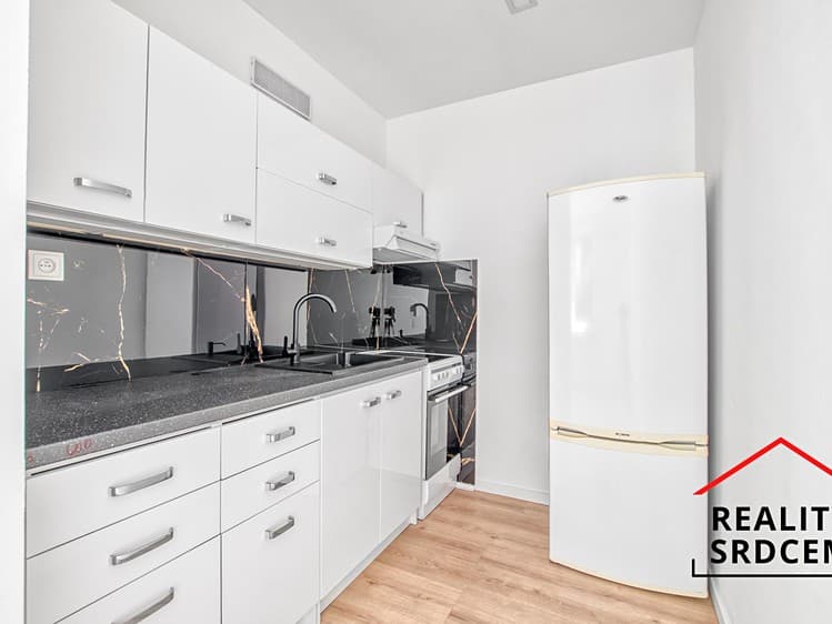 Pronájem bytu 1+kk 31 m²