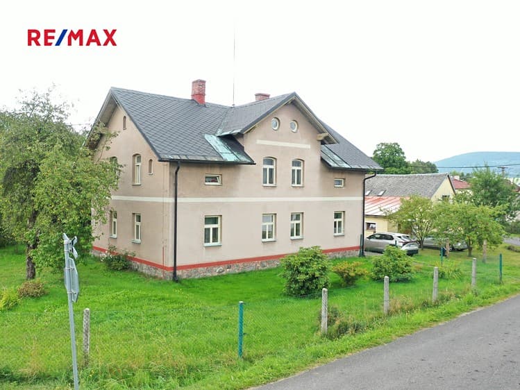 Prodej chalupy 216 m², pozemek 876 m²
