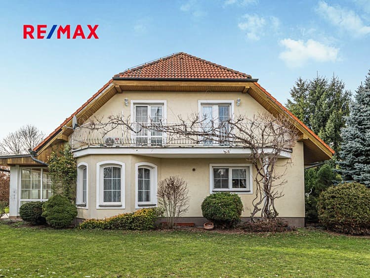 Prodej rodinného domu 475 m², pozemek 1 405 m²