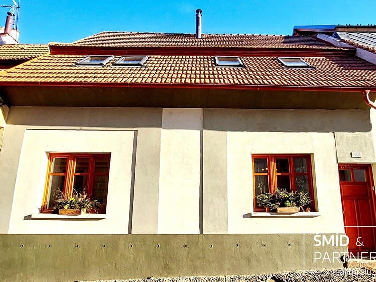 Prodej rodinného domu 187 m², pozemek 111 m²