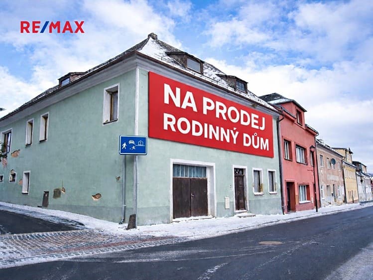 Prodej rodinného domu 250 m², pozemek 549 m²
