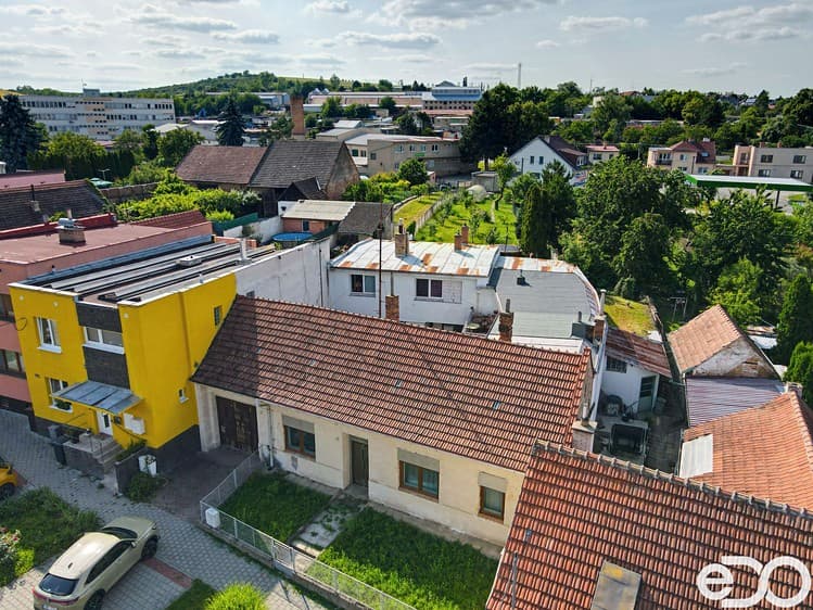 Prodej rodinného domu 282 m², pozemek 1 120 m²