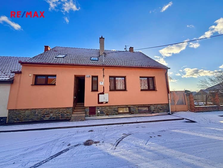Prodej rodinného domu 259 m², pozemek 556 m²