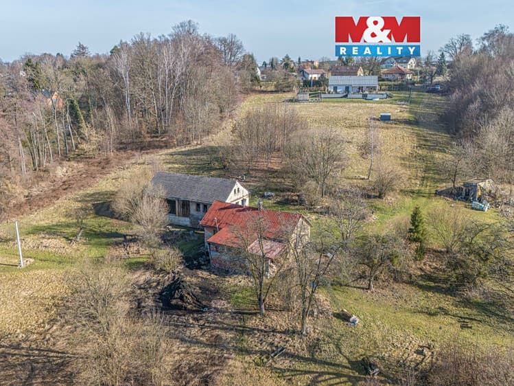 Prodej rodinného domu 89 m², pozemek 29 608 m²