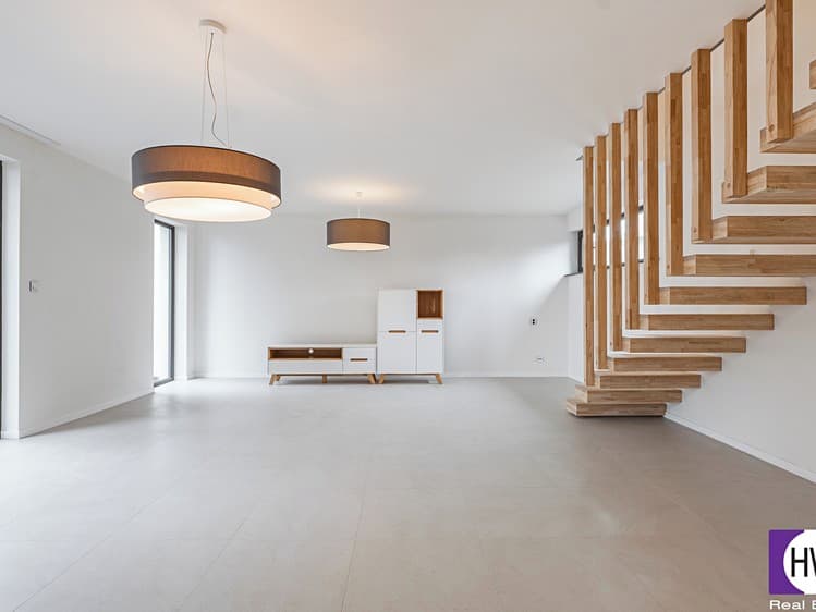 Pronájem rodinného domu 114 m², pozemek 80 m²