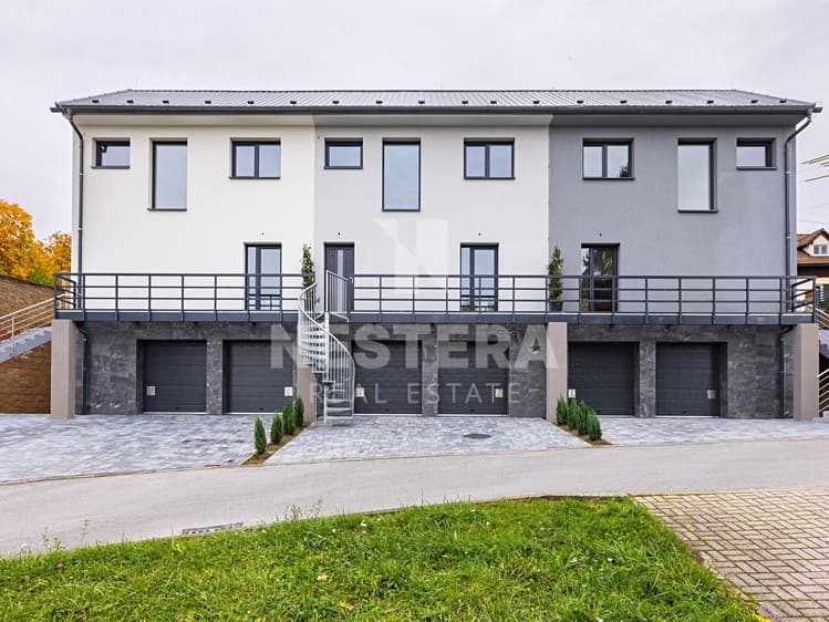 Pronájem rodinného domu 100 m², pozemek 68 m²