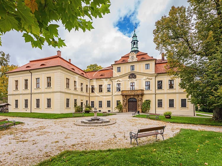 Pronájem památky 1 364 m², pozemek 50 000 m²