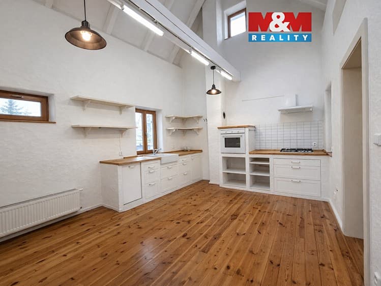 Pronájem rodinného domu 143 m², pozemek 136 m²