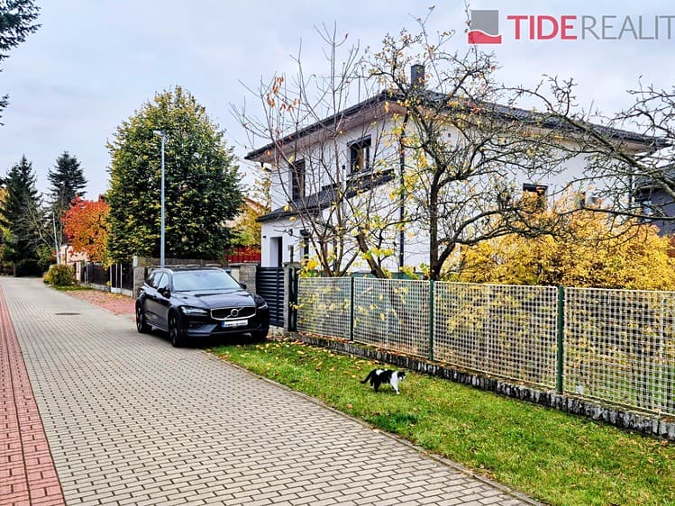 Pronájem rodinného domu 156 m², pozemek 338 m²
