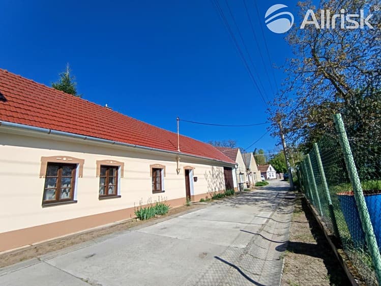 Pronájem rodinného domu 90 m², pozemek 337 m²