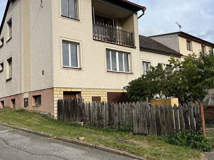 Pronájem rodinného domu 200 m², pozemek 314 m²