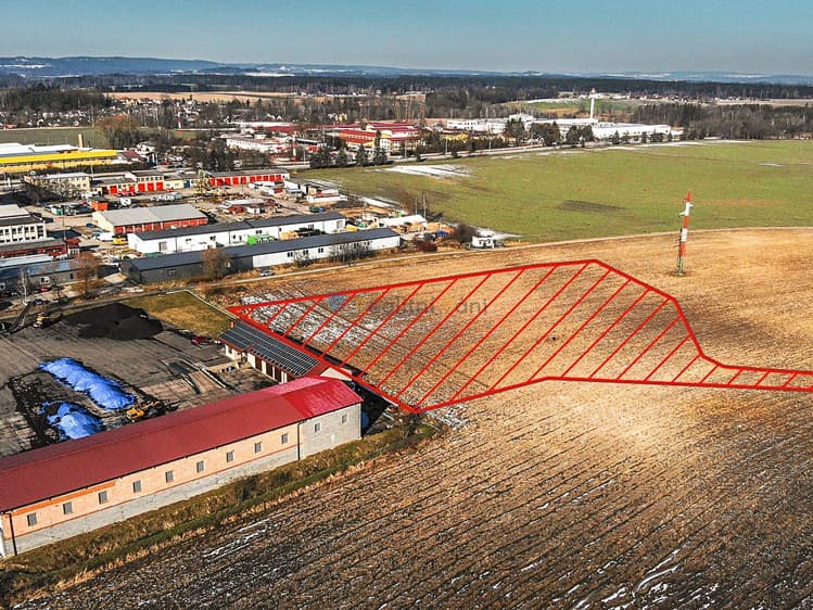 Prodej komerčního pozemku 11 196 m²