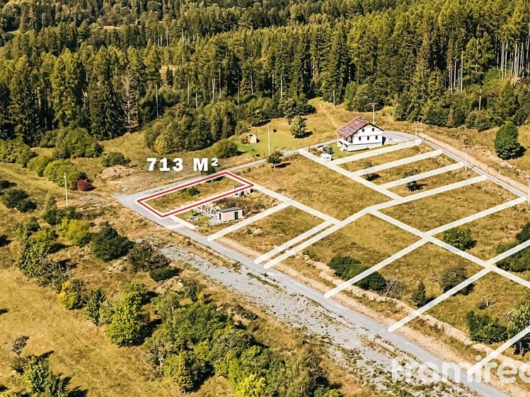 Prodej stavebního pozemku 713 m²