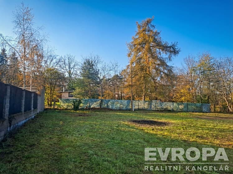 Prodej stavebního pozemku 1 495 m²