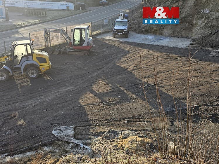 Pronájem pozemku 738 m²