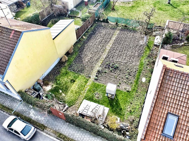 Pronájem zahrady 379 m²