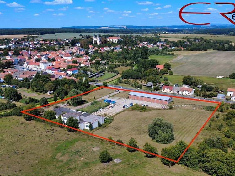 Prodej skladového prostoru 1 320 m²