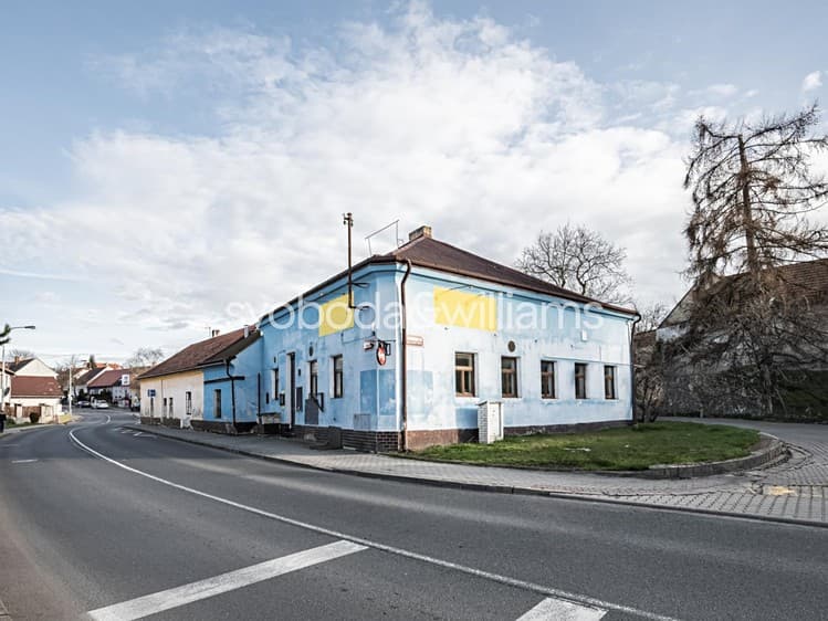 Prodej kanceláře 359 m²