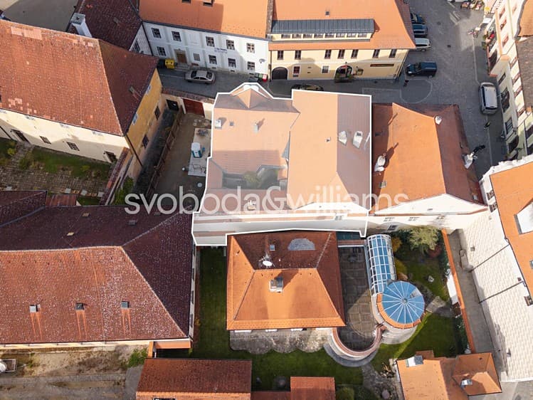 Prodej činžovního domu 595 m²