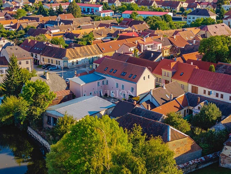 Prodej ubytovacího zařízení 597 m²