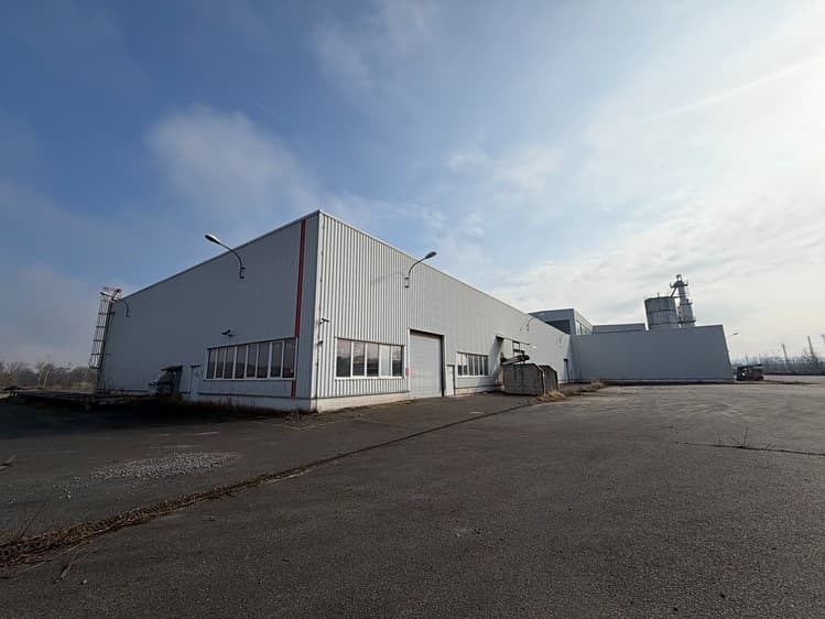 Prodej skladového prostoru 6 660 m²