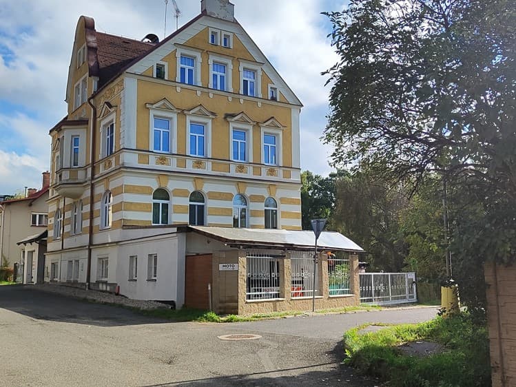 Prodej činžovního domu 664 m²