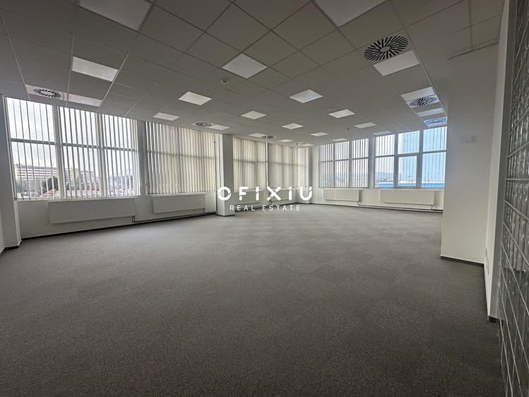 Pronájem kanceláře 100 m²