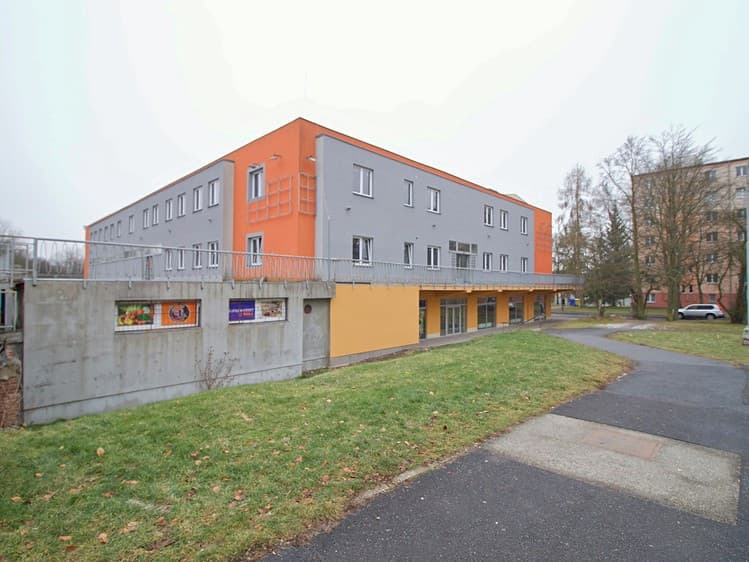 Pronájem obchodního prostoru 180 m²