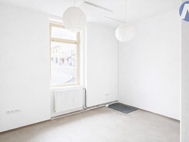 Pronájem obchodního prostoru 15 m²