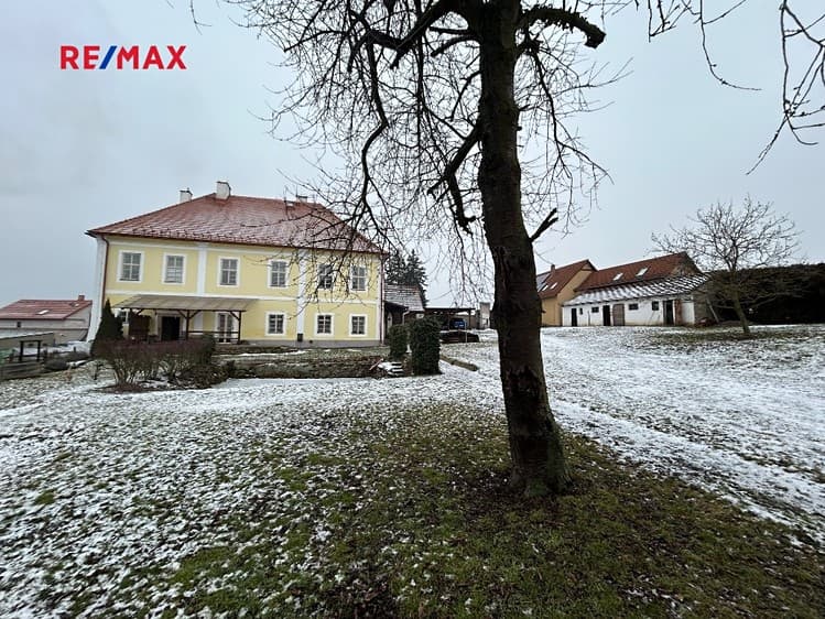 Pronájem kanceláře 115 m²