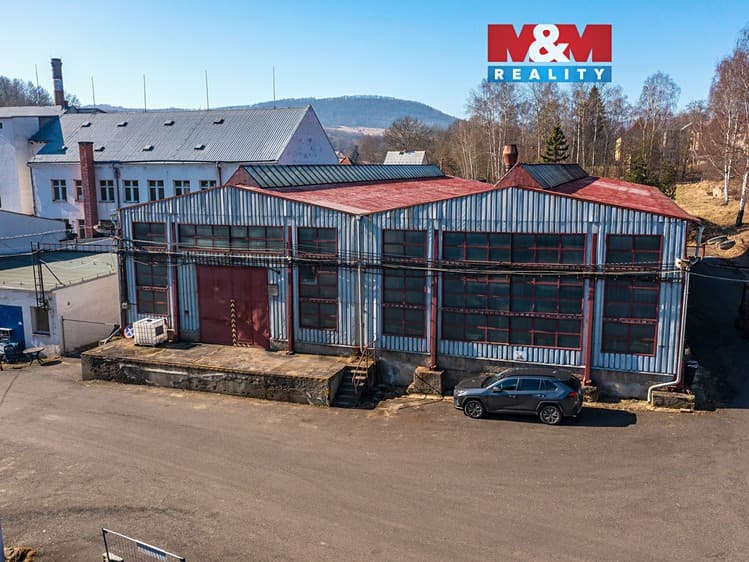 Pronájem výrobní haly, prostoru 110 m²