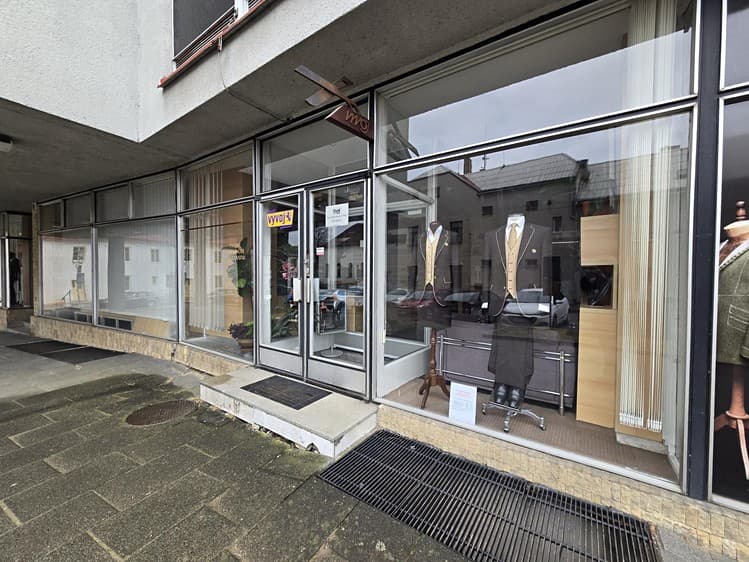 Pronájem obchodního prostoru 76 m²