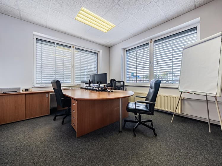 Pronájem kanceláře 51 m²